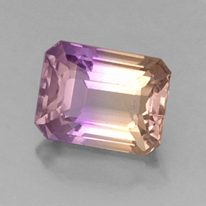 3.57克拉天然双色紫黄晶，祖母绿式切割，10.2×7.9毫米，VVS-VS