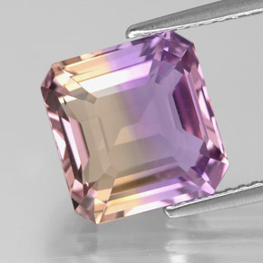 5.01克拉天然双色紫黄晶，祖母绿式切割，10.5×10.1毫米，VVS-VS