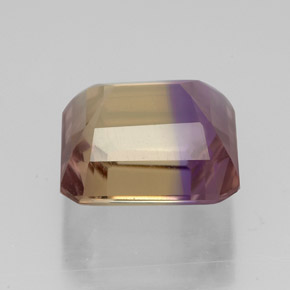 4.86克拉天然双色紫黄晶，祖母绿式切割，10.1×9.8毫米，VS