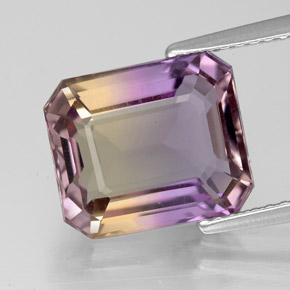 4.60克拉天然双色紫黄晶，祖母绿式切割，11.1×9.6毫米，VVS-VS