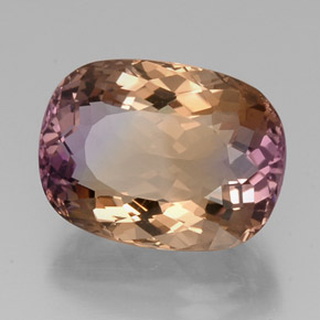 16.25克拉天然双色紫黄晶，垫形剪裁，18.6×14毫米，VVS
