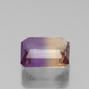 2.76克拉天然双色紫黄晶，祖母绿式切割，9.8×8.1毫米，VS