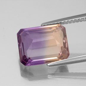 4.36克拉天然双色紫黄晶，祖母绿式切割，11.4×9.4毫米，VS