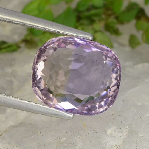 4.48克拉天然双色紫黄晶，垫形剪裁，10.6×9毫米，VVS-VS