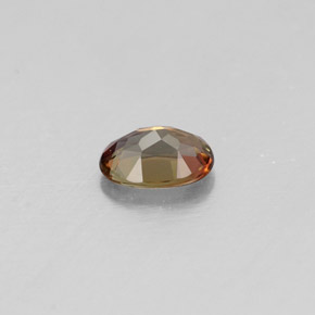 0.32克拉天然多色红柱石，椭圆形切割，5.3×3.8毫米，VVS-VS