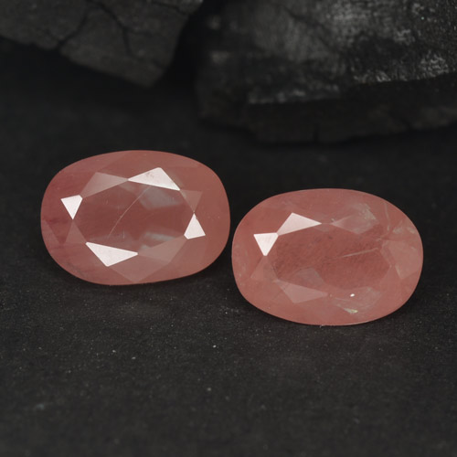 1.90克拉天然中长石拉长石，椭圆形切割，VVS-VS