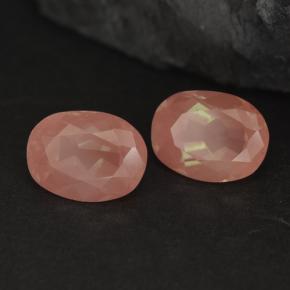 3.02天然红色中长拉长石，椭圆形切割，8.3×6.3毫米，VVS-VS