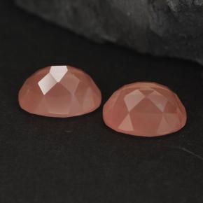 3.02天然红色中长拉长石，椭圆形切割，8.3×6.3毫米，VVS-VS