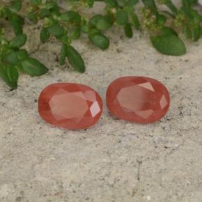 1.92克拉天然中长石拉长石，椭圆形切割，半透明