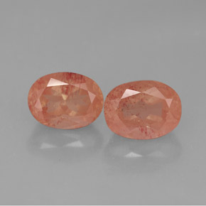 克拉天然中长石拉长石，椭圆形切割，半透明