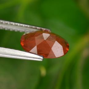 0.85克拉天然中长拉长石，椭圆形切割，VS