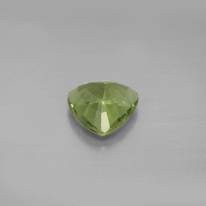 1.55克拉天然绿色磷灰石，三角形，7.6×7.5毫米，VS