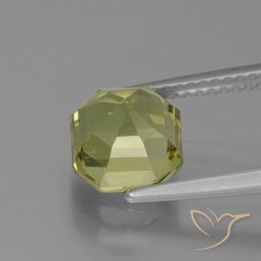 2.66克拉天然磷灰石，八边形，VS