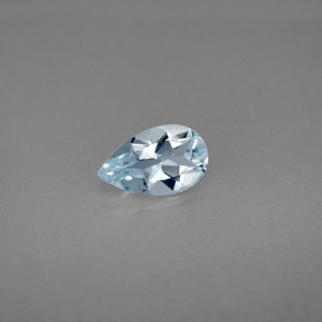 0.69克拉天然海蓝宝石，梨形，8.1×5毫米，VVS