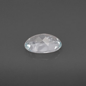 0.95克拉天然海蓝宝石，椭圆形切割，8×5.8毫米，VVS-VS
