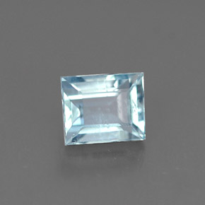 0.53克拉天然海蓝宝石，异形，5.1×4.1毫米，VS-SI