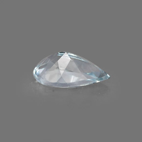 0.68克拉天然海蓝宝石，梨形，7.9×5毫米，VVS-VS