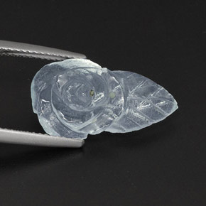5.65克拉天然海蓝宝石，异形，19.4×10.8毫米，透明