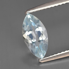 0.96克拉天然海蓝宝石，马眼形，10×5.1毫米，IF