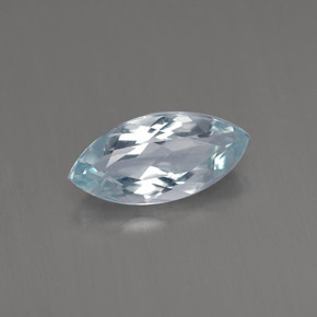 0.84克拉天然海蓝宝石，马眼形，9.8×4.6毫米，VVS-VS