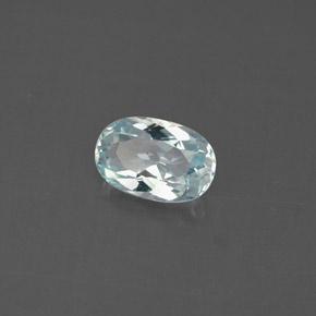 0.88克拉天然海蓝宝石，椭圆形切割，8×5.2毫米，VVS-VS
