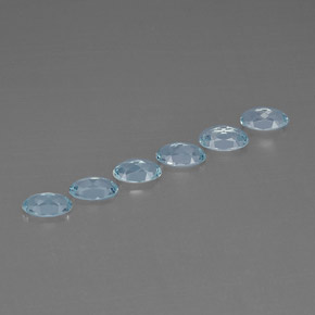 天然海蓝宝石，椭圆形切割，4.9×3.1毫米，VVS-VS