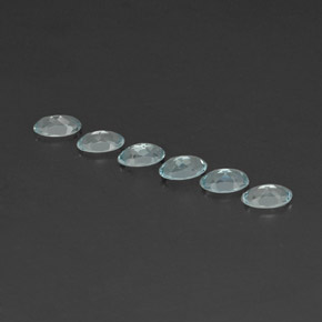 天然海蓝宝石，椭圆形切割，4.9×2.9毫米，VVS