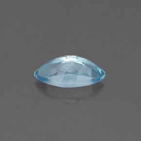 0.62克拉天然海蓝宝石，马眼形，8.1×4.2毫米，VVS