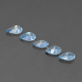 天然海蓝宝石，梨形，6.1×4.1毫米，VVS-VS