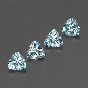 天然海蓝宝石，三角形，5.2×5.1毫米，VVS