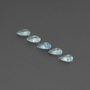 天然海蓝宝石，梨形，6.1×4.1毫米，VVS-VS