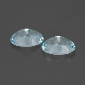 天然海蓝宝石，椭圆形切割，7.1×5.1毫米，VVS-VS