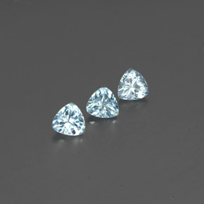 天然海蓝宝石，三角形，5.3×5.2毫米，VS-SI