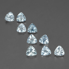 天然海蓝宝石，三角形，4.9×4.8毫米，VS
