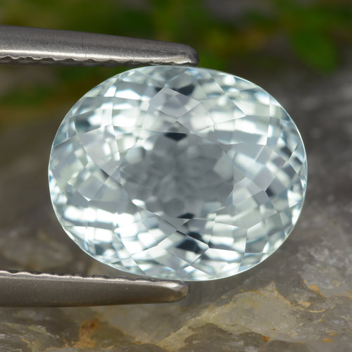 4.23克拉天然海蓝宝石，椭圆形切割，10.3×8.6毫米，VVS