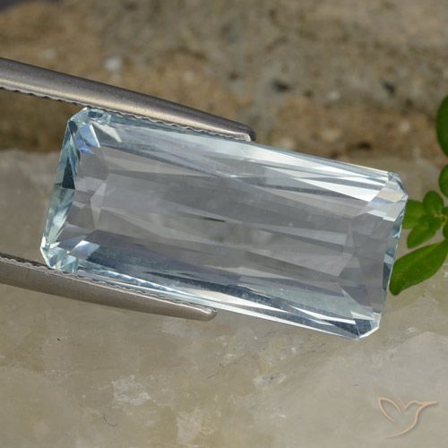 10.63ct 天然 浅蓝色 蓝晶, 祖母绿式切割, VVS