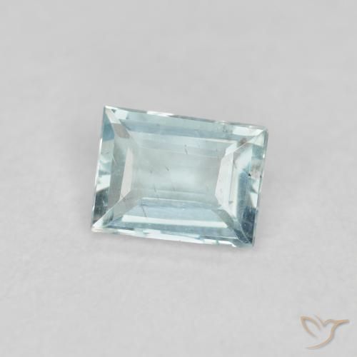 0.18克拉天然蓝晶，狭长方形，VS