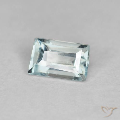 0.33克拉天然蓝晶，狭长方形，VVS-VS