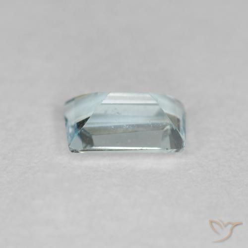 0.33克拉天然蓝晶，狭长方形，VVS-VS