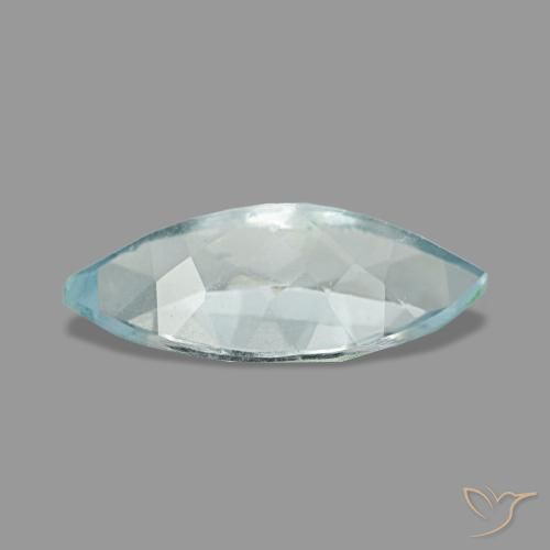 0.92克拉天然海蓝宝石，马眼形，10.4×5毫米，VS