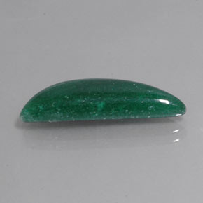6.85克拉天然绿色东陵石，异形，24.5×8.7毫米，半透明