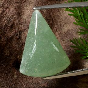 12.64克拉天然砂金石，胖三角形，半透明