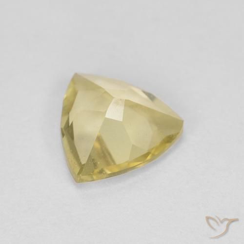 0.92克拉天然绿柱石，胖三角形，VVS