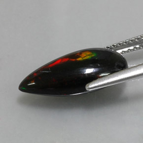 2.19克拉天然多色黑欧泊，梨形，15×7.6毫米，不透明