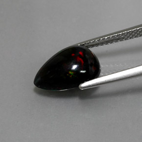 1.72克拉天然多色黑欧泊，梨形，11.6×8.2毫米，不透明