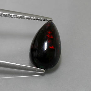 2.51克拉天然多色黑欧泊，梨形，13.3×8毫米，不透明