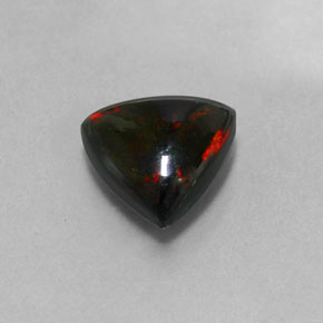 1.88克拉天然多色黑欧泊，三角形，10.3×9.9毫米，不透明