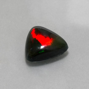 3.11克拉天然多色黑欧泊，三角形，12.3×11.5毫米，不透明