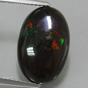 4.78克拉天然多色黑欧泊，椭圆形切割，16.4×10.9毫米，不透明