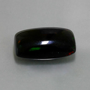 2.31克拉天然多色黑欧泊，长方形切工，12.7×7.5毫米，不透明